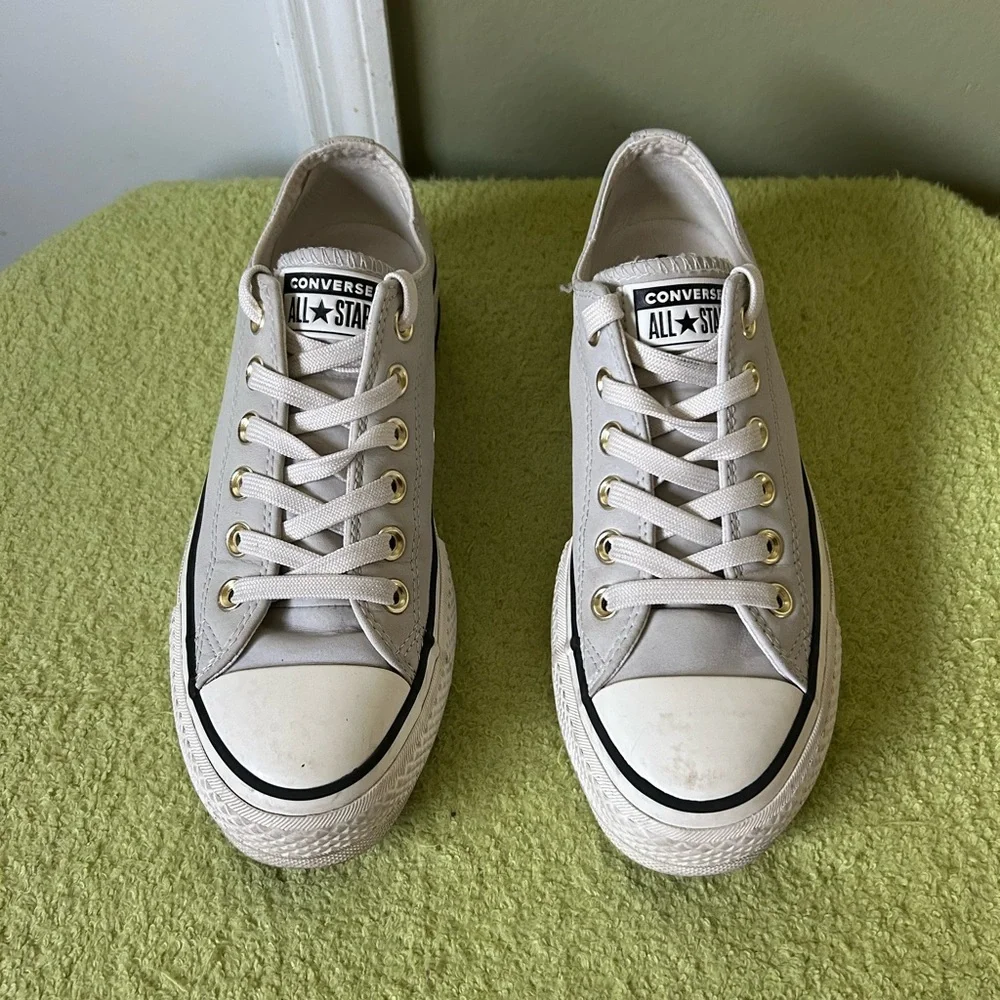 Converse Platform Pale Grey Leather Low Top Women’s Sneakers Sz 6.5 - Picture 2 of 14